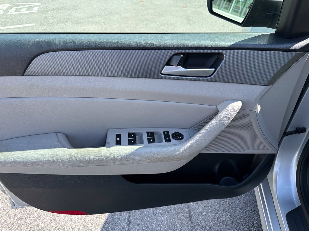 Used 2018 Hyundai Sonata SEL FWD image 12