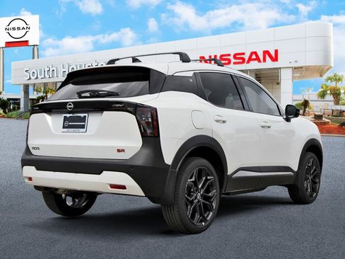 New 2026 Nissan Kicks SR image 4