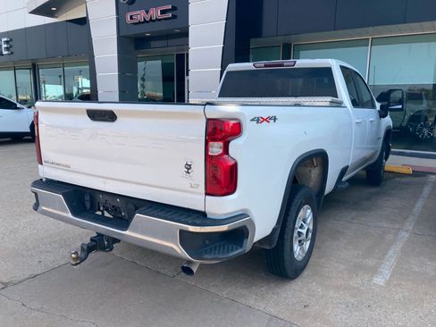 Used 2024 Chevrolet Silverado 2500 LT AWD/4WD image 7