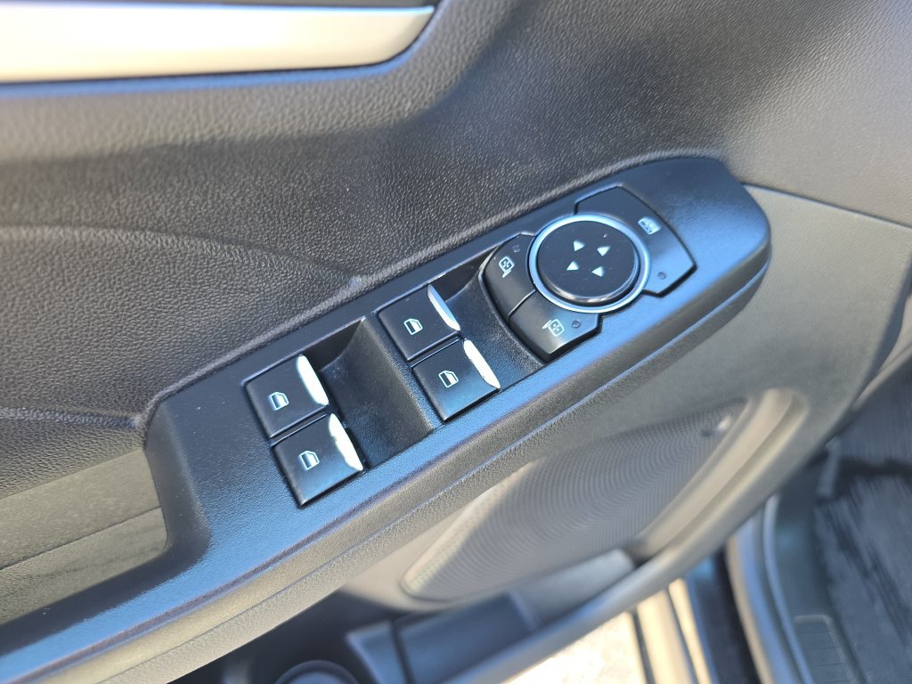 Used 2021 Ford Escape SEL w/ Technology Package AWD/4WD image 18