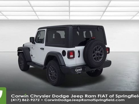 Used 2025 Jeep Wrangler Sport image 11