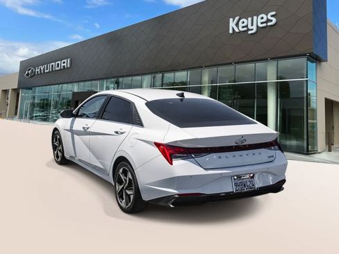 Certified 2023 Hyundai Elantra Limited FWD image 7
