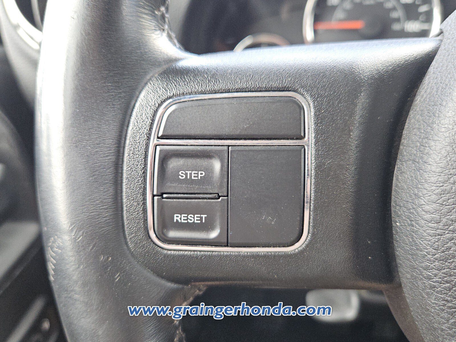 Used 2017 Jeep Wrangler Unlimited Sahara w/ Dual Top Group AWD/4WD image 18
