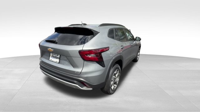 Certified 2026 Chevrolet Trax LT FWD image 9