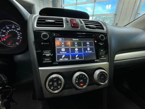 Used 2015 Subaru Crosstrek 2.0i Premium w/ Moonroof Package AWD/4WD image 17