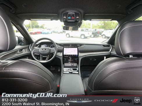 New 2025 Jeep Grand Cherokee Limited AWD/4WD image 22