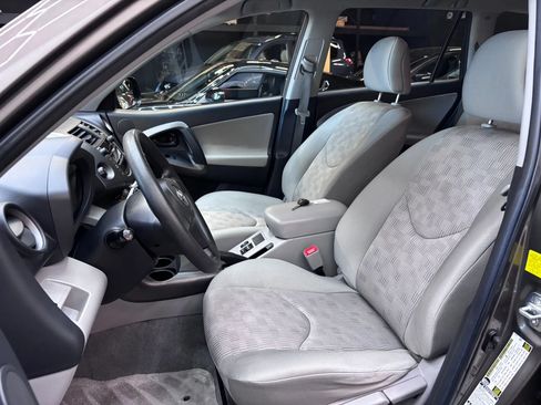 Used 2011 Toyota RAV4 4WD w/ Base L4 Extra Value Pkg image 8