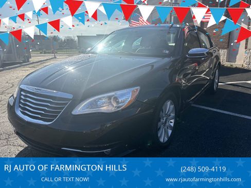 Used 2014 Chrysler 200 Limited w/ Sun/Sound Group FWD image 1