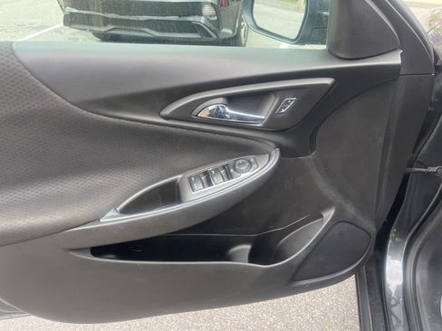 Used 2016 Chevrolet Malibu LT FWD image 18