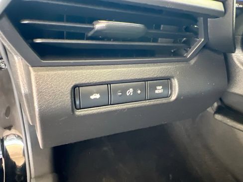 Certified 2023 Nissan Altima 2.5 SV FWD image 47