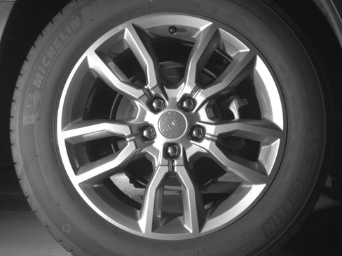 Used 2024 GMC Terrain SLT AWD/4WD image 15