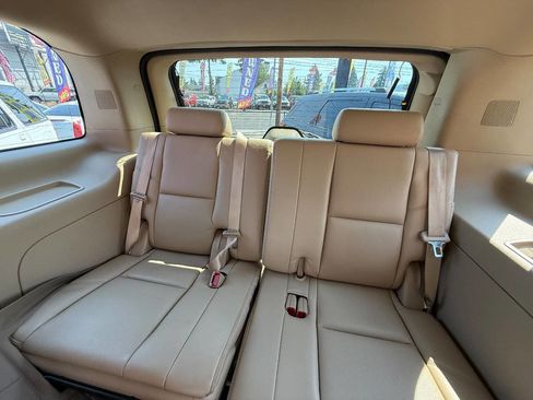 Used 2010 GMC Yukon Denali image 22
