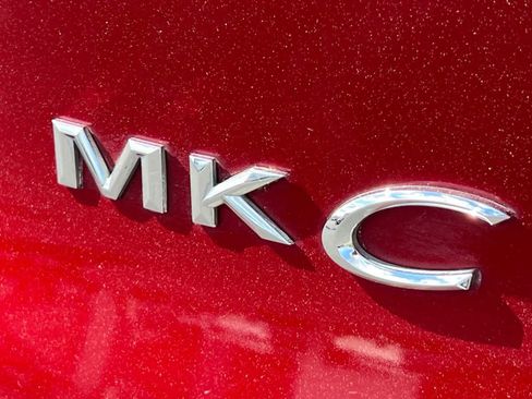 Certified 2019 Lincoln MKC Reserve w/ MKC Technology Package FWD image 29