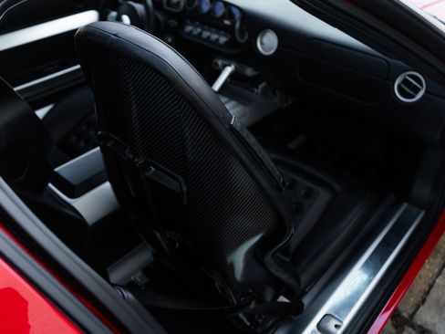 Used 2005 Ford GT image 31