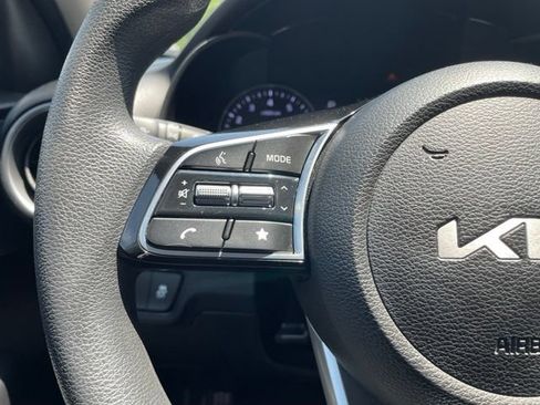 Used 2023 Kia Forte LXS FWD image 14