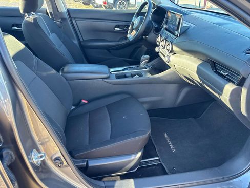 Used 2023 Nissan Sentra SV image 14