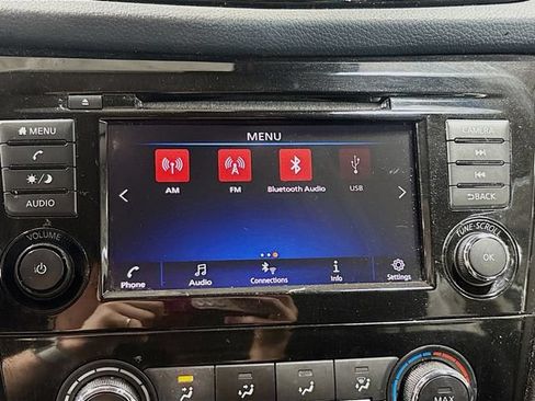 Used 2020 Nissan Rogue Sport S FWD image 14