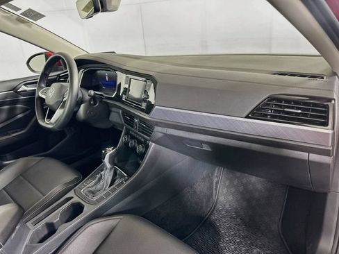 Certified 2023 Volkswagen Jetta SE w/ Panoramic Sunroof Package FWD image 27