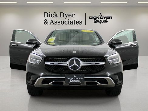 Used 2022 Mercedes-Benz GLC 300 4MATIC Coupe image 7