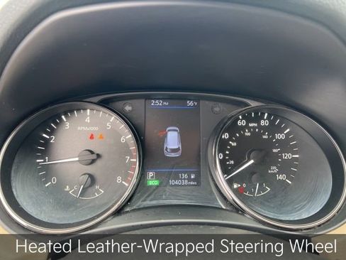 Used 2020 Nissan Rogue SV w/ Sun & Sound Touring Package image 11