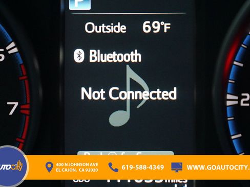 Used 2017 Toyota RAV4 XLE w/ Carpet Mat Package image 3