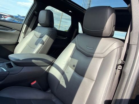 Used 2023 Cadillac XT5 Premium Luxury AWD/4WD image 17