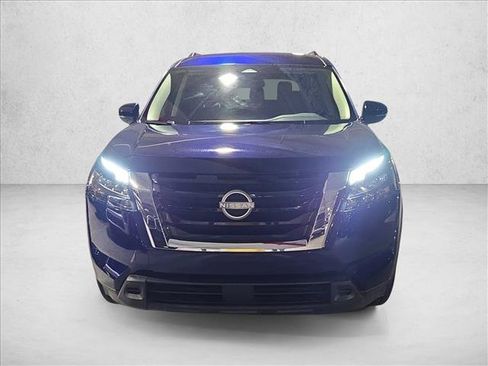 Used 2025 Nissan Pathfinder SV AWD/4WD image 2