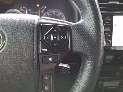 Used 2021 Toyota 4Runner TRD Off-Road Premium AWD/4WD image 14
