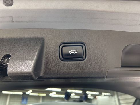 Used 2020 Kia Telluride EX image 32