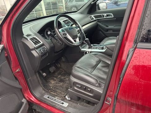 Used 2015 Ford Explorer Sport w/ Equipment Group 401A image 3