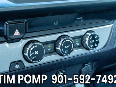 Used 2017 Toyota Tacoma SR image 19