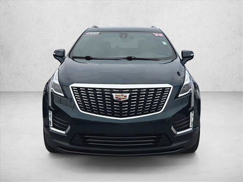 Used 2025 Cadillac XT5 Luxury FWD image 2