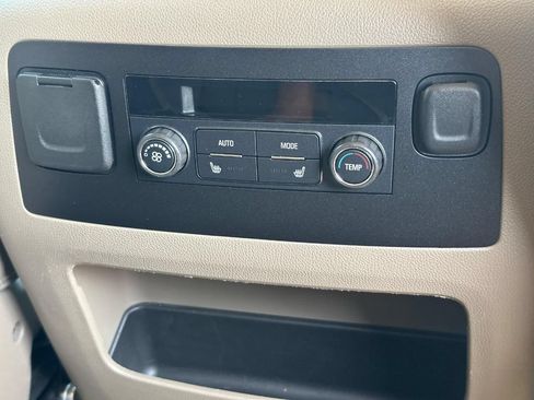 Used 2016 Chevrolet Tahoe LT w/ Luxury Package RWD image 12