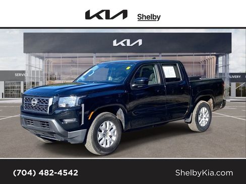 Used 2023 Nissan Frontier SV image 1