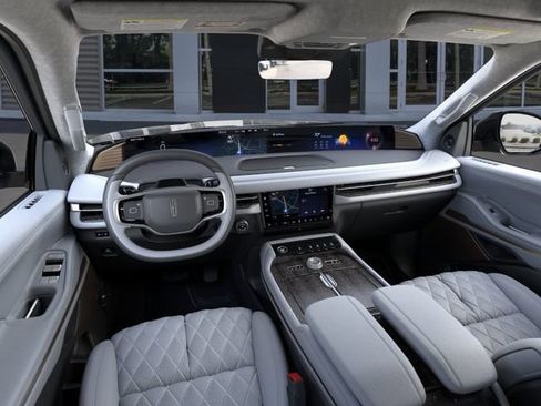 New 2026 Lincoln Navigator L Black Label AWD/4WD image 9