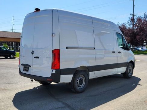 New 2025 Mercedes-Benz Sprinter 2500 image 35