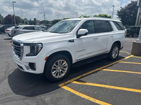 Certified 2023 GMC Yukon SLT w/ SLT Luxury Package AWD/4WD image 2