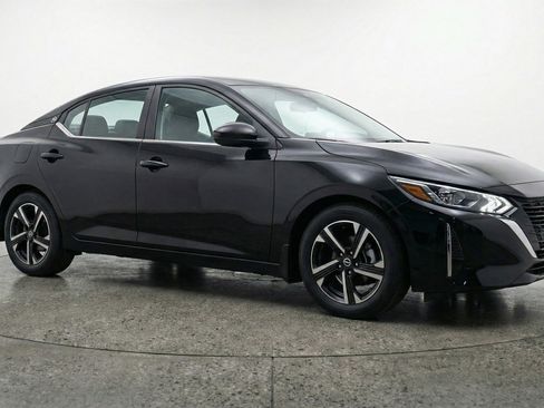Used 2025 Nissan Sentra SV FWD image 1