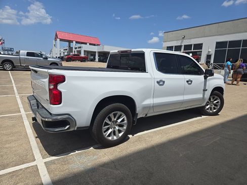 Used 2020 Chevrolet Silverado 1500 LTZ AWD/4WD image 5
