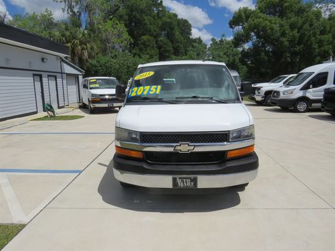 Used 2015 Chevrolet Express 3500 LT w/ LT Preferred Equipment Group image 2