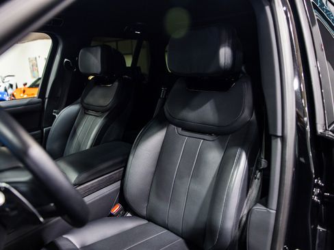Used 2024 Land Rover Range Rover SV AWD/4WD image 20