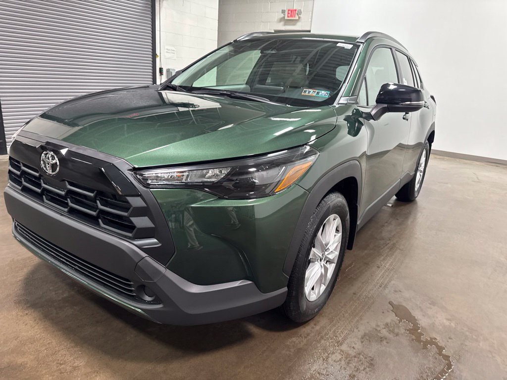 New 2026 Toyota Corolla Cross LE w/ Moonroof Package AWD/4WD image 6
