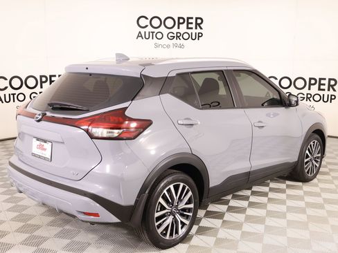 Used 2022 Nissan Kicks SV image 19