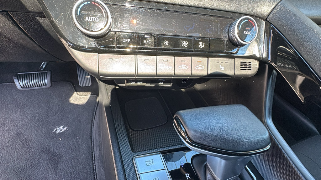 Used 2024 Hyundai Elantra SEL w/ Convenience Package FWD image 22