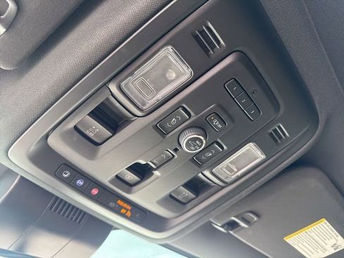 Used 2023 Chevrolet Tahoe Premier w/ Premium Package 2 image 19