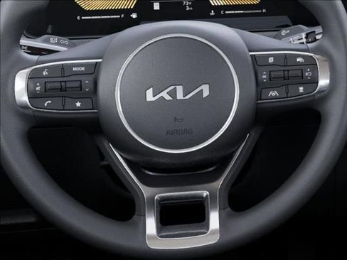 Used 2025 Kia K5 LXS FWD image 22