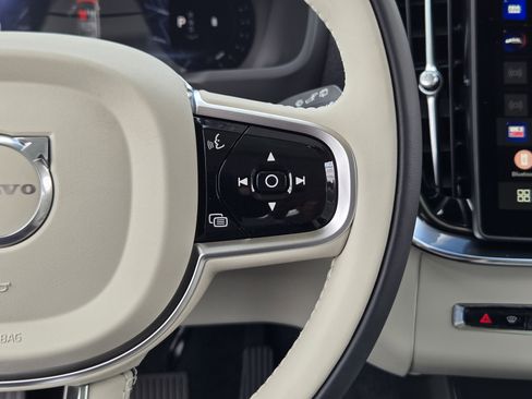 New 2026 Volvo XC90 B6 Ultra image 30