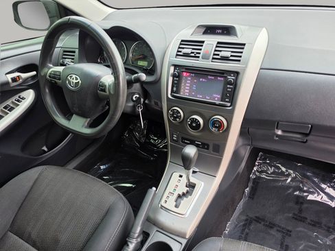Used 2013 Toyota Corolla S w/ Premium Pkg FWD image 31