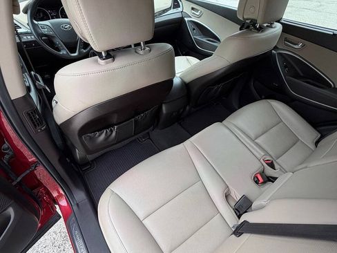 Used 2017 Hyundai Santa Fe Sport w/ 2.4L Tech Package 04 AWD/4WD image 33