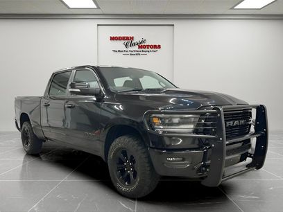 Used 2019 RAM 1500 Sport w/ Black Appearance Package